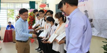 Scholarships to students at the Faculty of Chemical Engineering and Food Technology of Nong Lam University – Ho Chi Minh City.